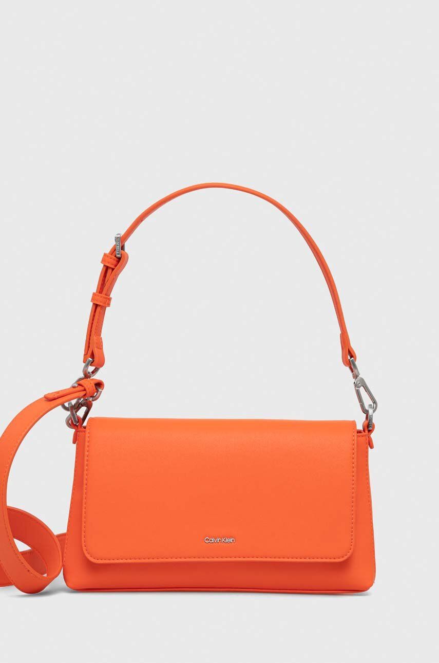 Levně Kabelka Calvin Klein oranžová barva, K60K611364