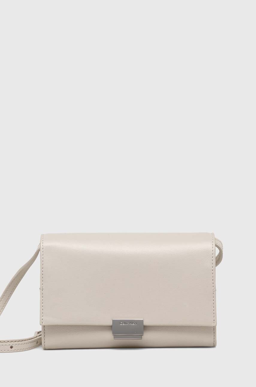 

Чанта Calvin Klein в бежово K60K611453, Бежов