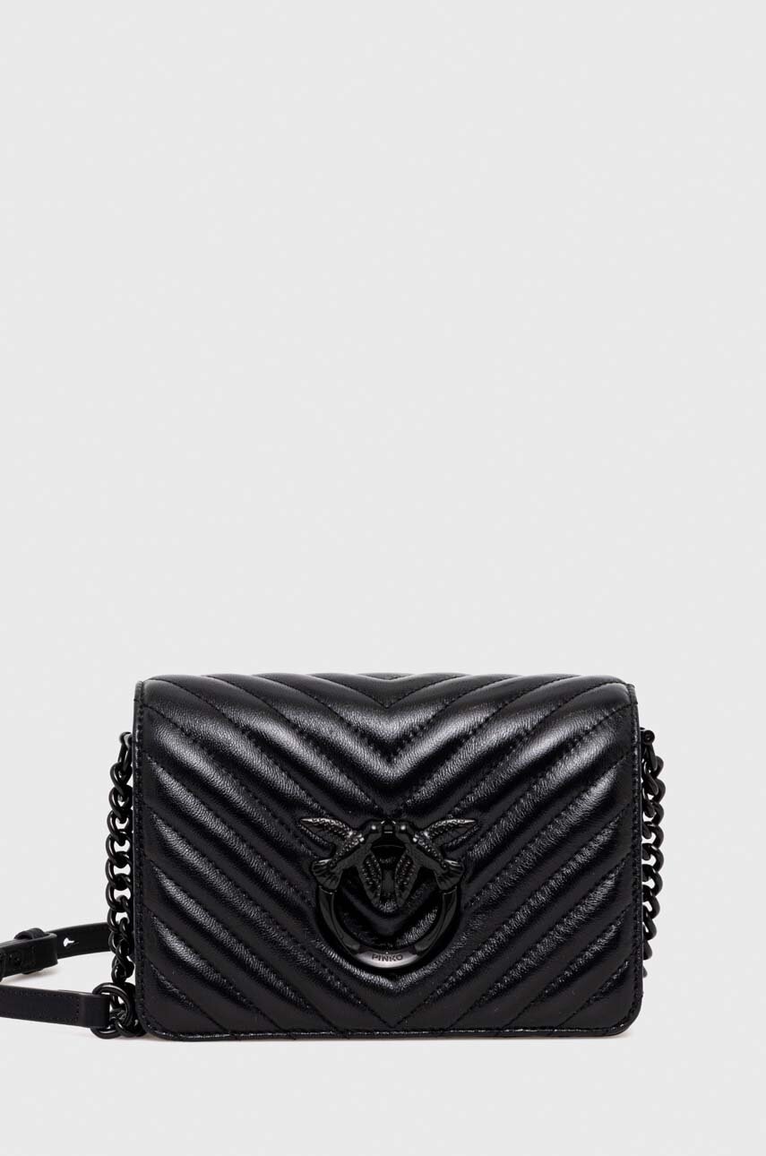

Кожена чанта Pinko в черно 100067.A1JE, Черен