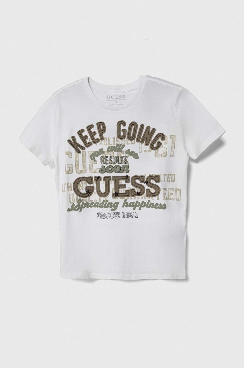 

Детская хлопковая футболка Guess цвет белый с принтом