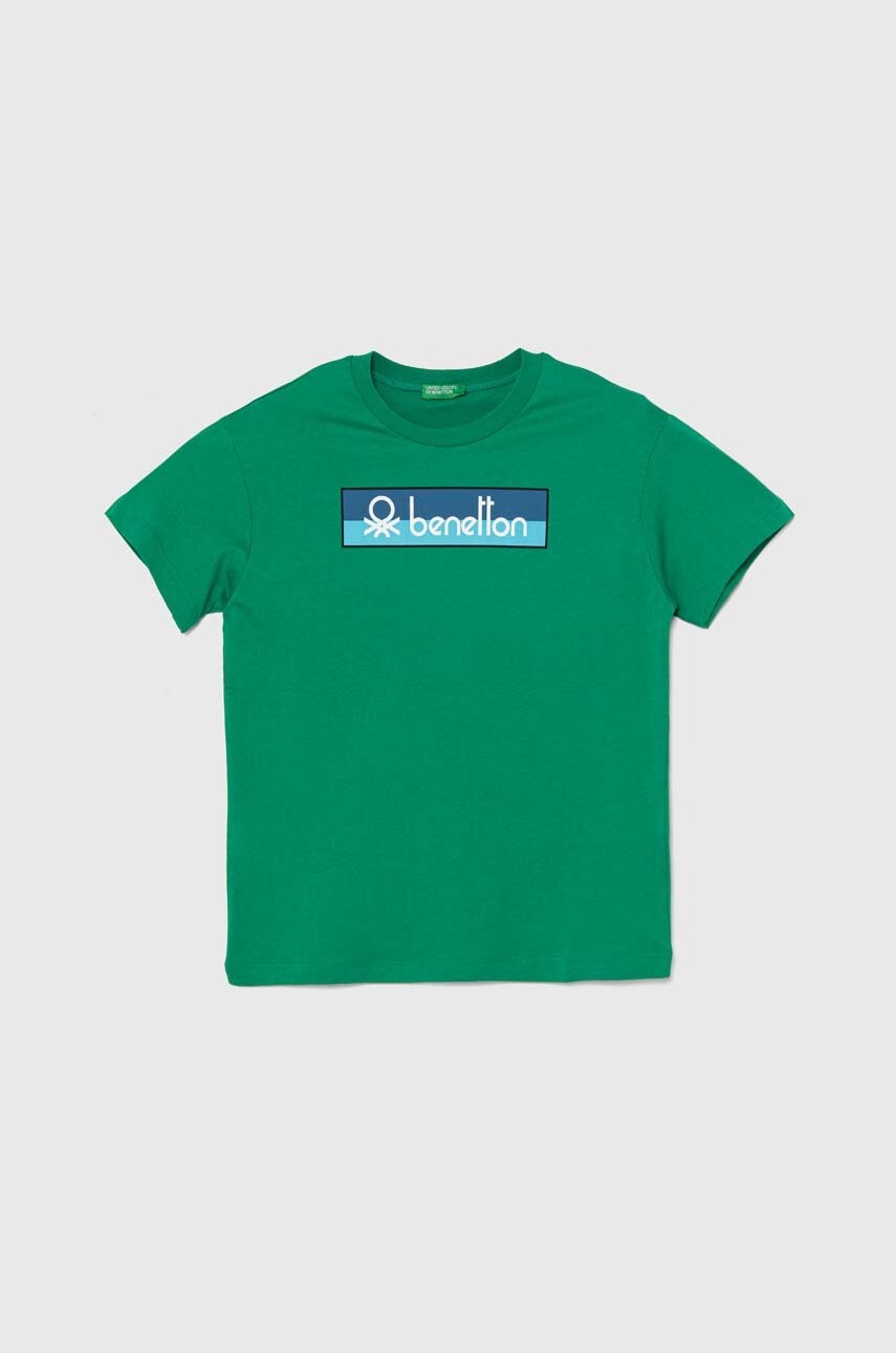 

Детска памучна тениска United Colors of Benetton в зелено с принт, Зелен
