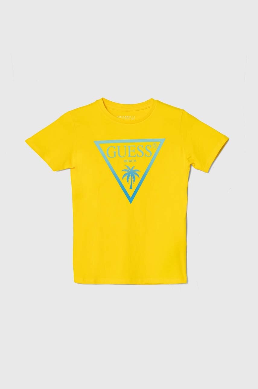 

Детска тениска Guess в жълто с принт, Жълт