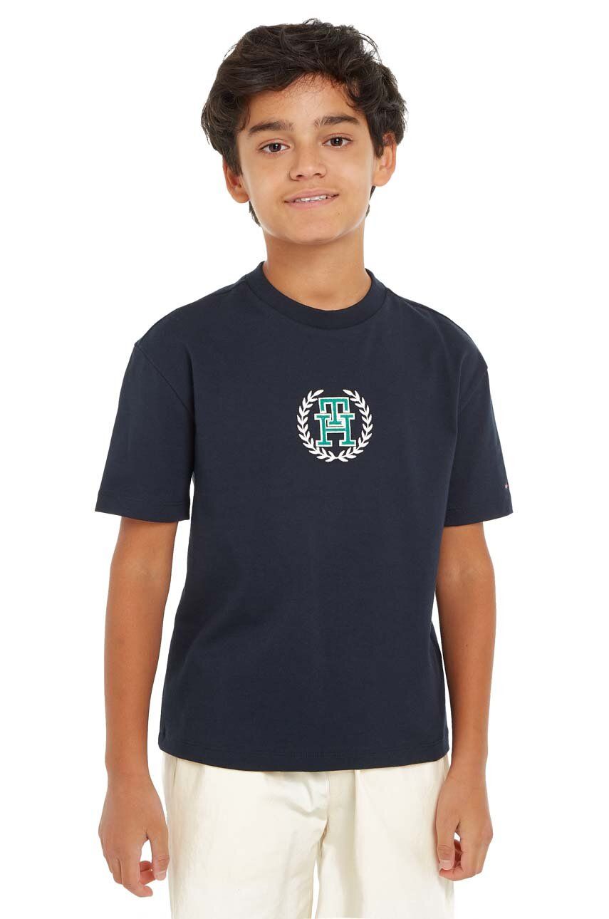 Levně Dětské bavlněné tričko Tommy Hilfiger černá barva, s potiskem