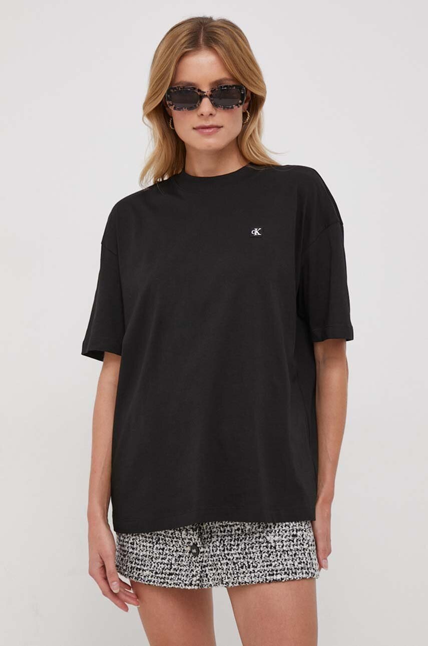 

Памучна тениска Calvin Klein Jeans в черно J20J222568, Черен