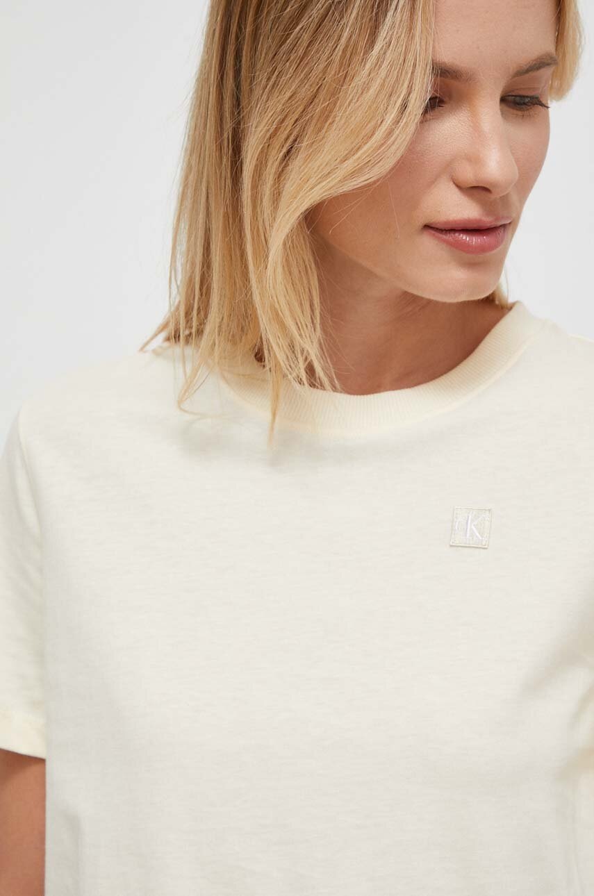 

Памучна тениска Calvin Klein Jeans в жълто J20J223226, Бежов