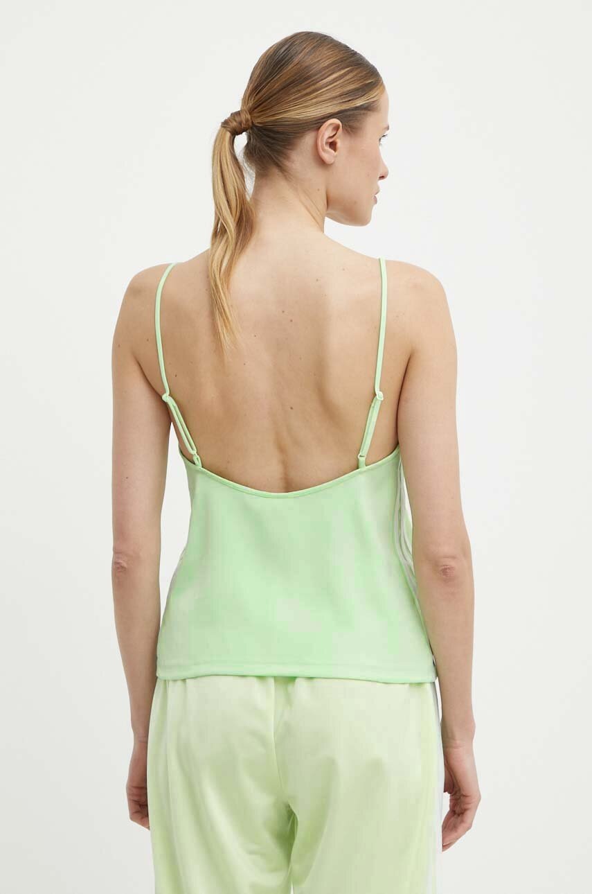 adidas Originals top γυναικείο, χρώμα: πράσινο με απλικέ IN8370 φωτογραφία