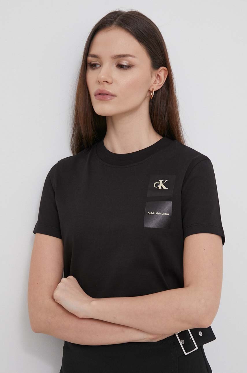 

Памучна тениска Calvin Klein Jeans в черно J20J223700, Черен