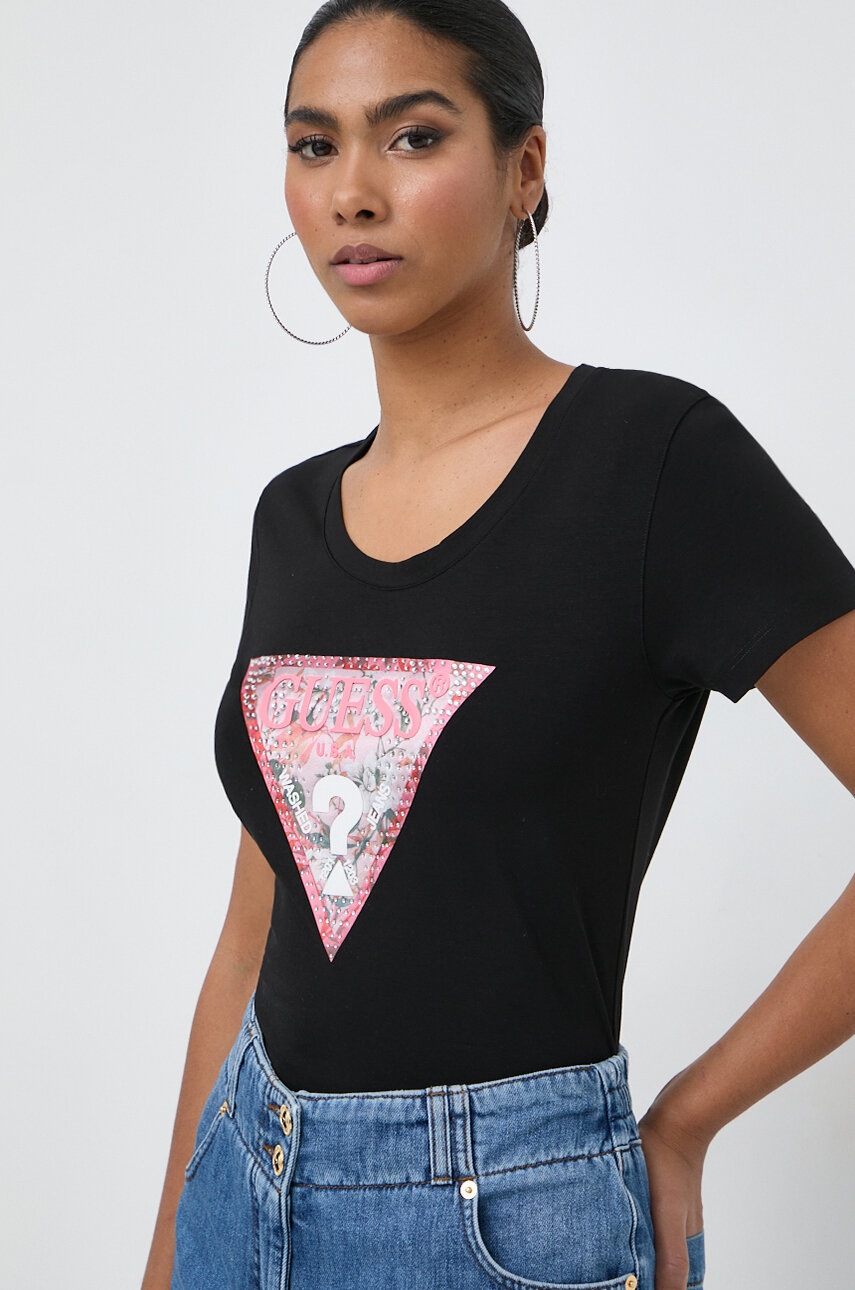 

Тениска Guess в черно W4GI21 J1314, Черен