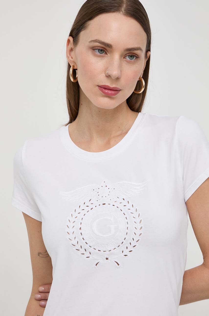 

Тениска Guess в бяло W4GI36 KA0Q1, Бял