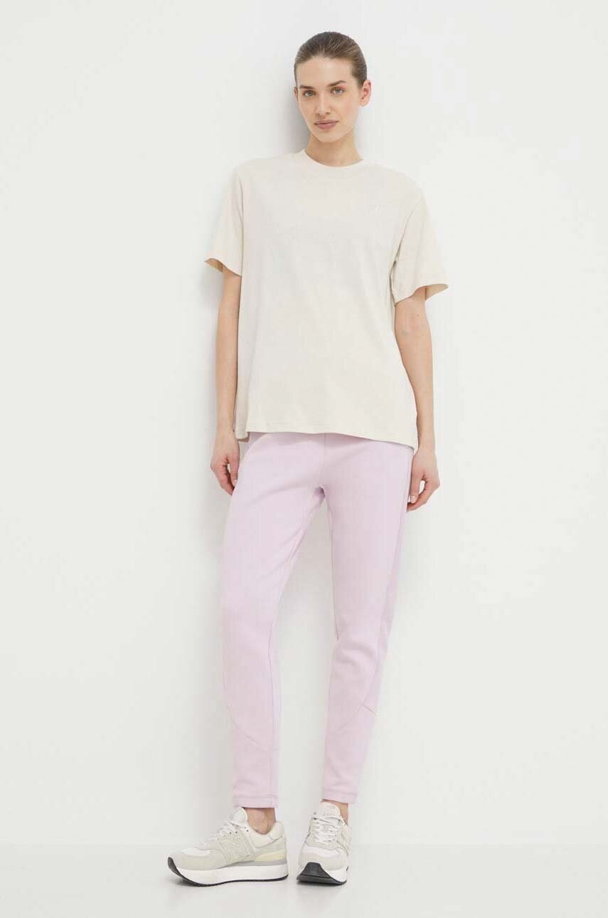 Βαμβακερό μπλουζάκι New Balance γυναικεία, χρώμα: μπεζ φωτογραφία