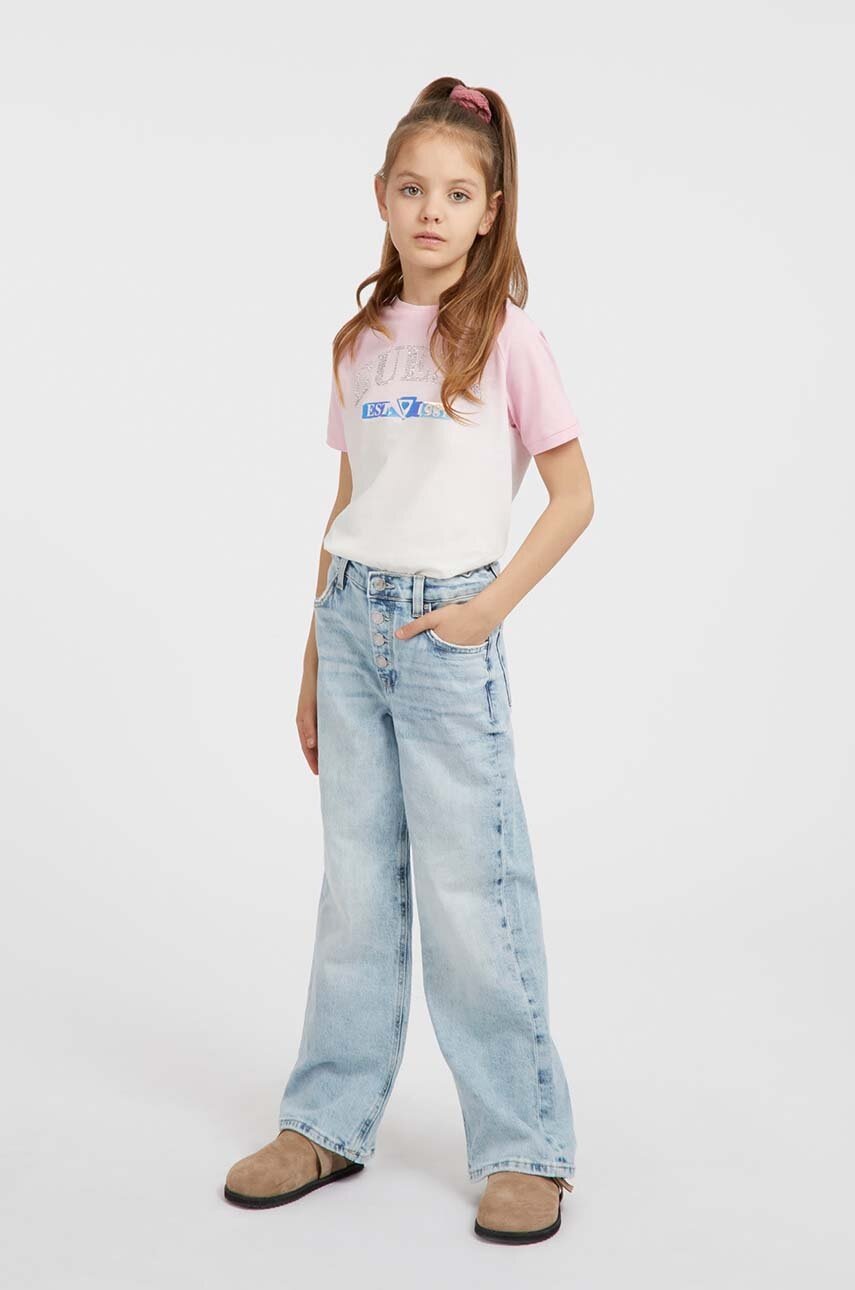 Детская хлопковая футболка Guess цвет розовый Детская хлопковая футболка Guess цвет розовый