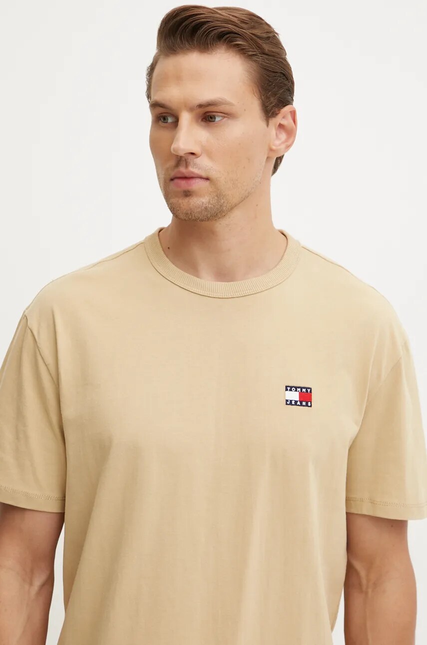 Tommy Jeans tricou din bumbac barbati, culoarea maro, neted, DM0DM17995