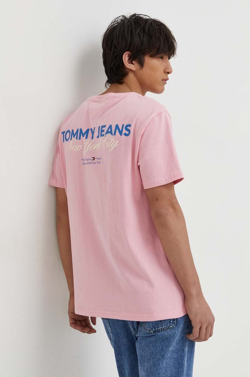 Tommy Jeans tricou din bumbac bărbați, culoarea roz, cu imprimeu DM0DM18286
