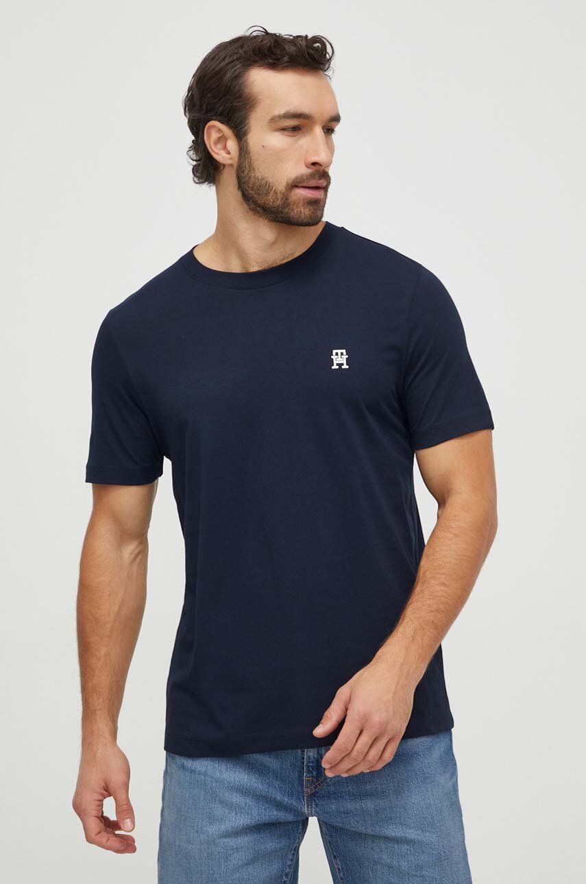 Levně Bavlněné tričko Tommy Hilfiger tmavomodrá barva, s aplikací, MW0MW33987