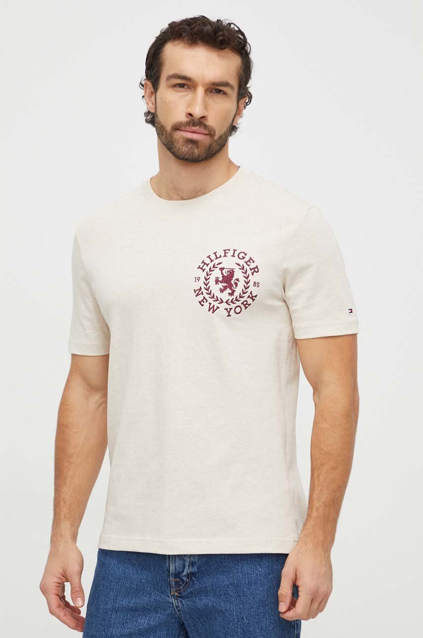 Levně Bavlněné tričko Tommy Hilfiger béžová barva, MW0MW33694