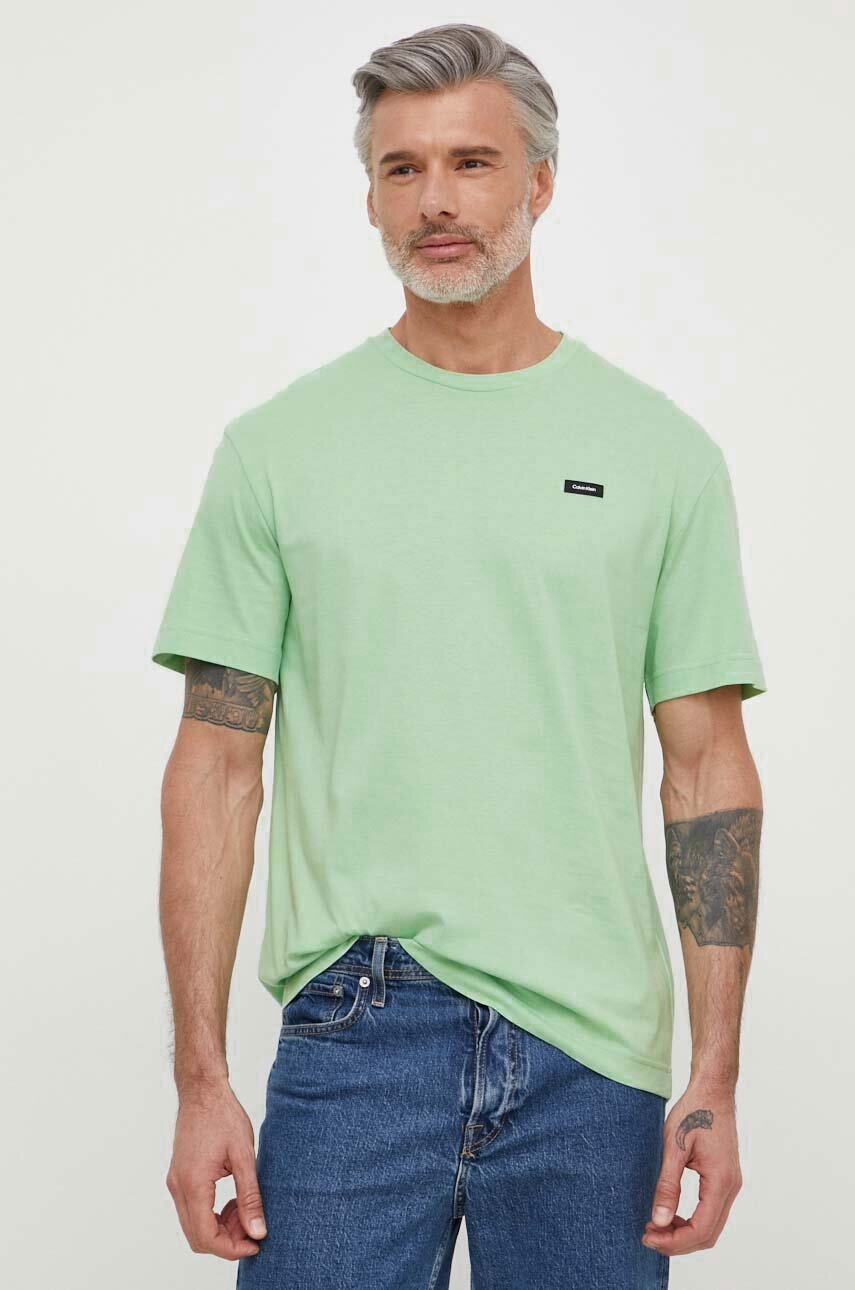 

Памучна тениска Calvin Klein в черно с изчистен дизайн K10K112749, Зелен