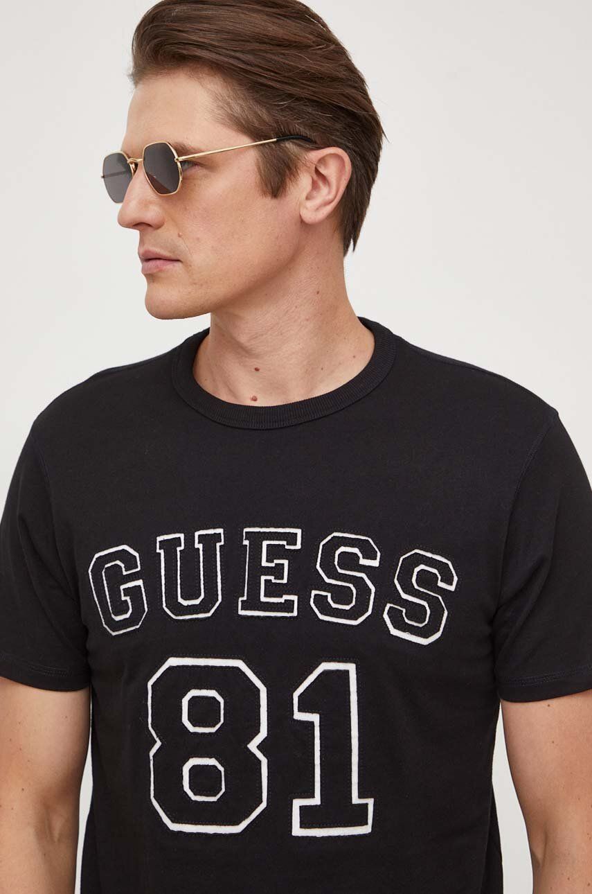 Levně Bavlněné tričko Guess černá barva, s aplikací, M4RI22 K8FQ4