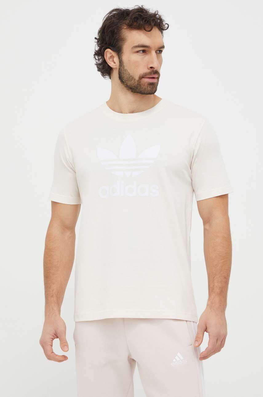 adidas Originals tricou din bumbac Trefoil barbati, culoarea bej, cu imprimeu, IU2367