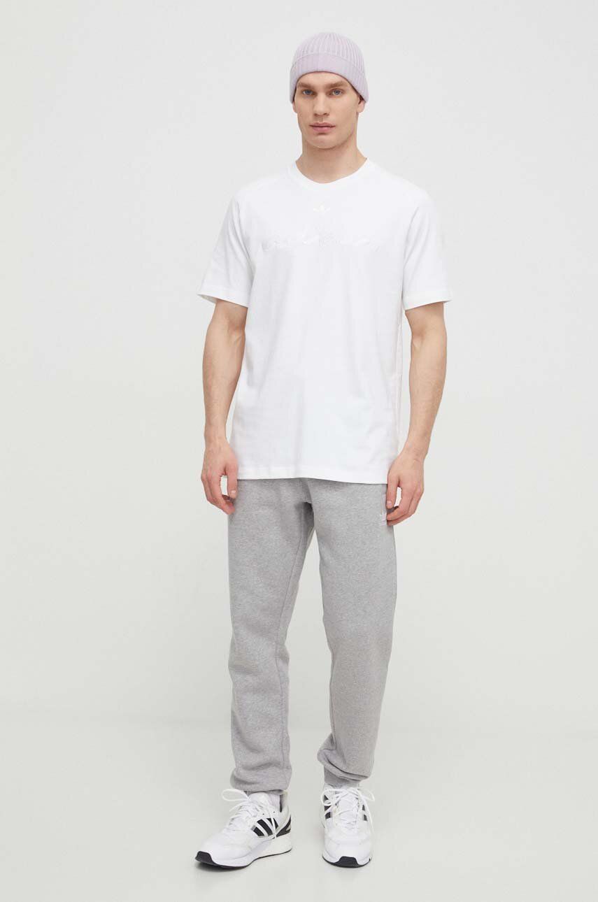adidas Originals tricou din bumbac Fashion Graphic barbati, culoarea alb, cu imprimeu, IT7494