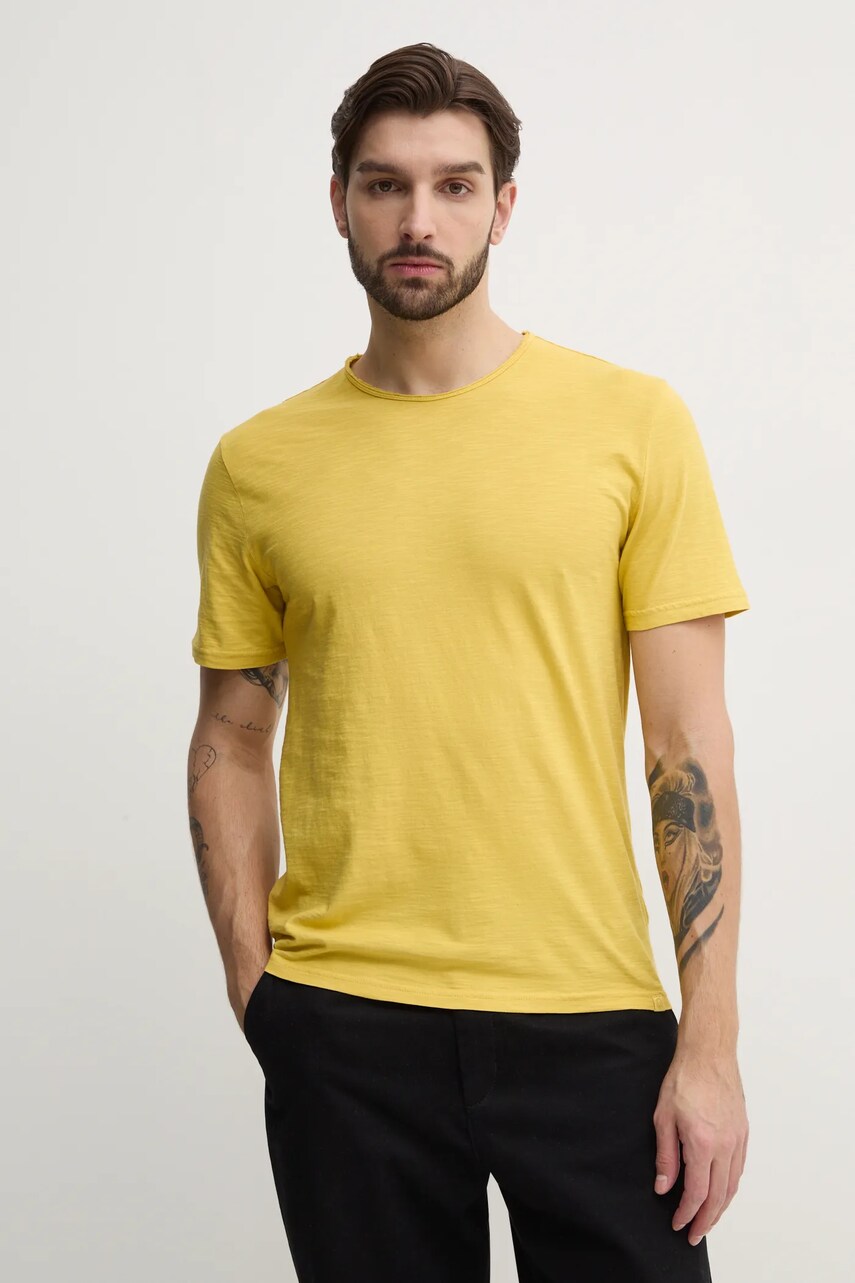United Colors of Benetton tricou din bumbac barbati, culoarea galben, neted, 3JE1J19A5