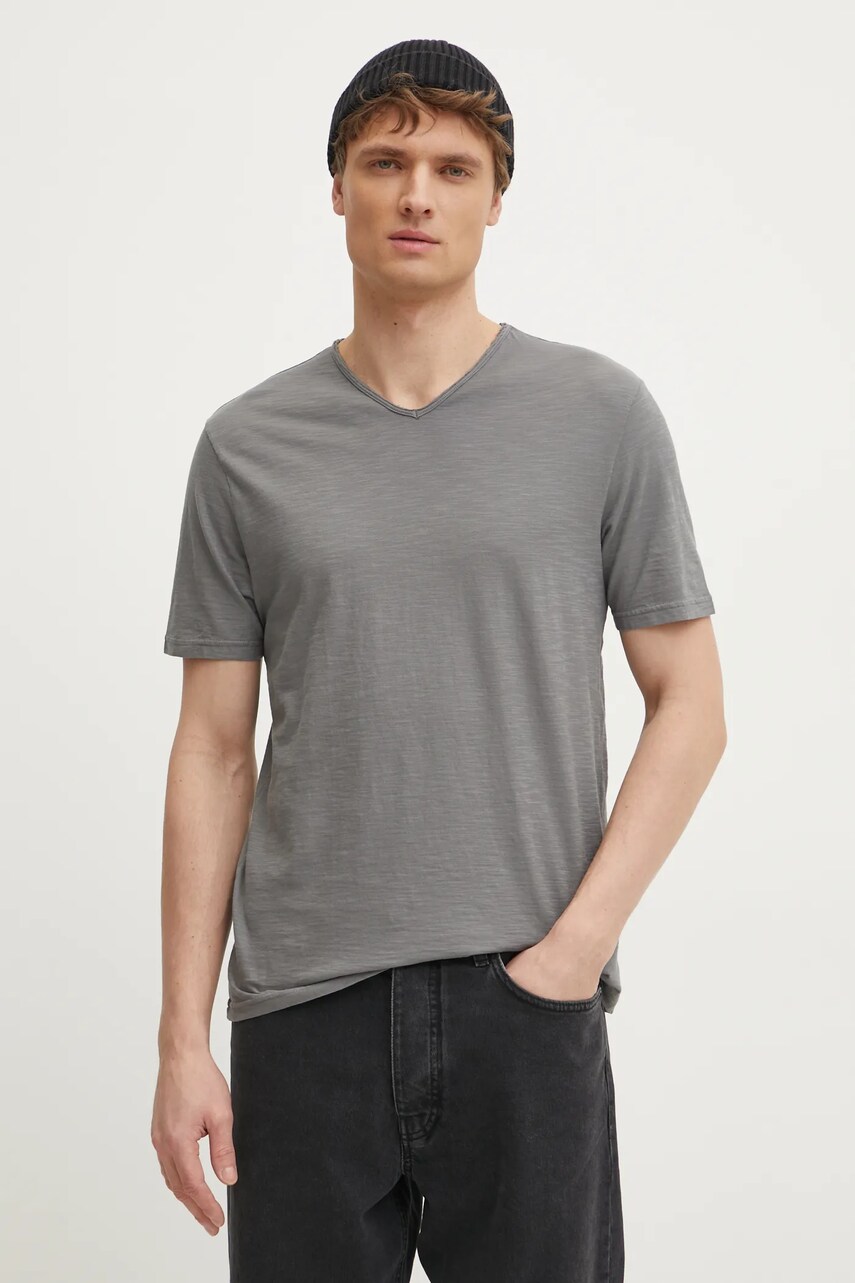 United Colors of Benetton tricou din bumbac barbati, culoarea gri, neted, 3JE1J4264 United Colors of Benetton tricou din bumbac barbati, culoarea gri, neted, 3JE1J4264