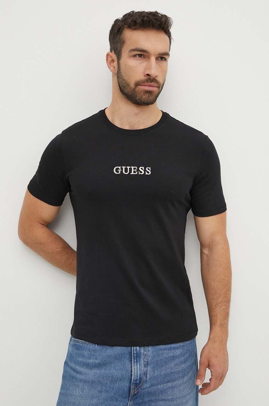 

Памучна тениска Guess в черно с апликация M4GI92 I3Z14, Черен
