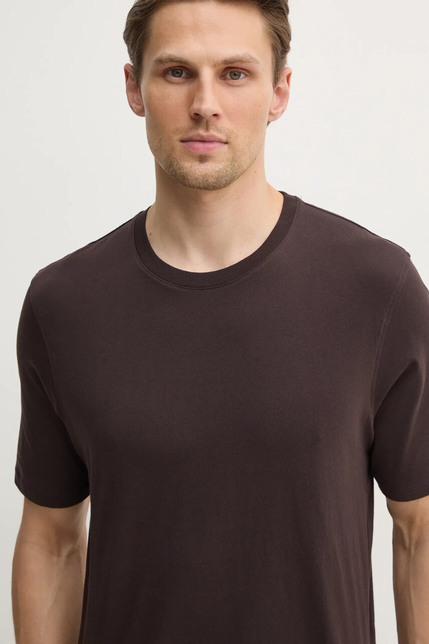 Sisley tricou din bumbac barbati, culoarea maro, neted, 3I1XS101J
