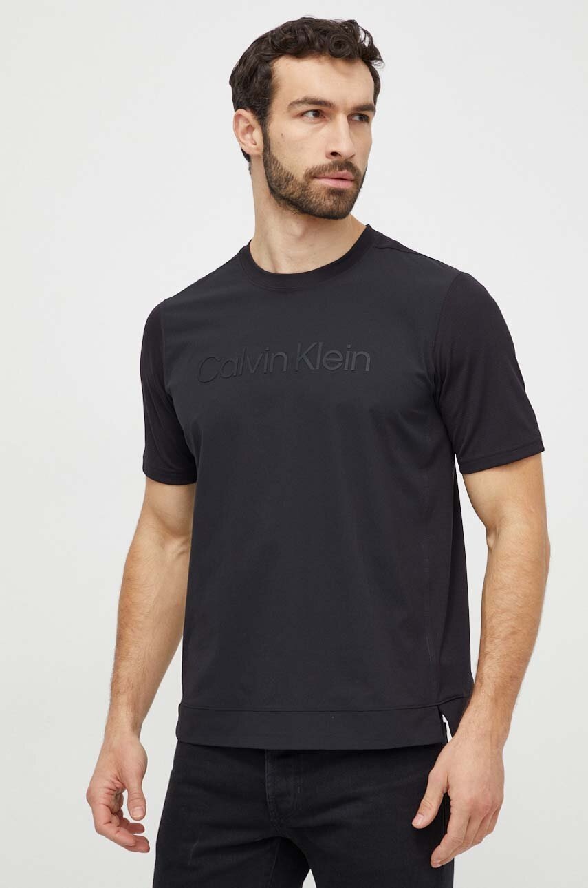 Μπλουζάκι προπόνησης Calvin Klein Performance χρώμα: μαύρο φωτογραφία