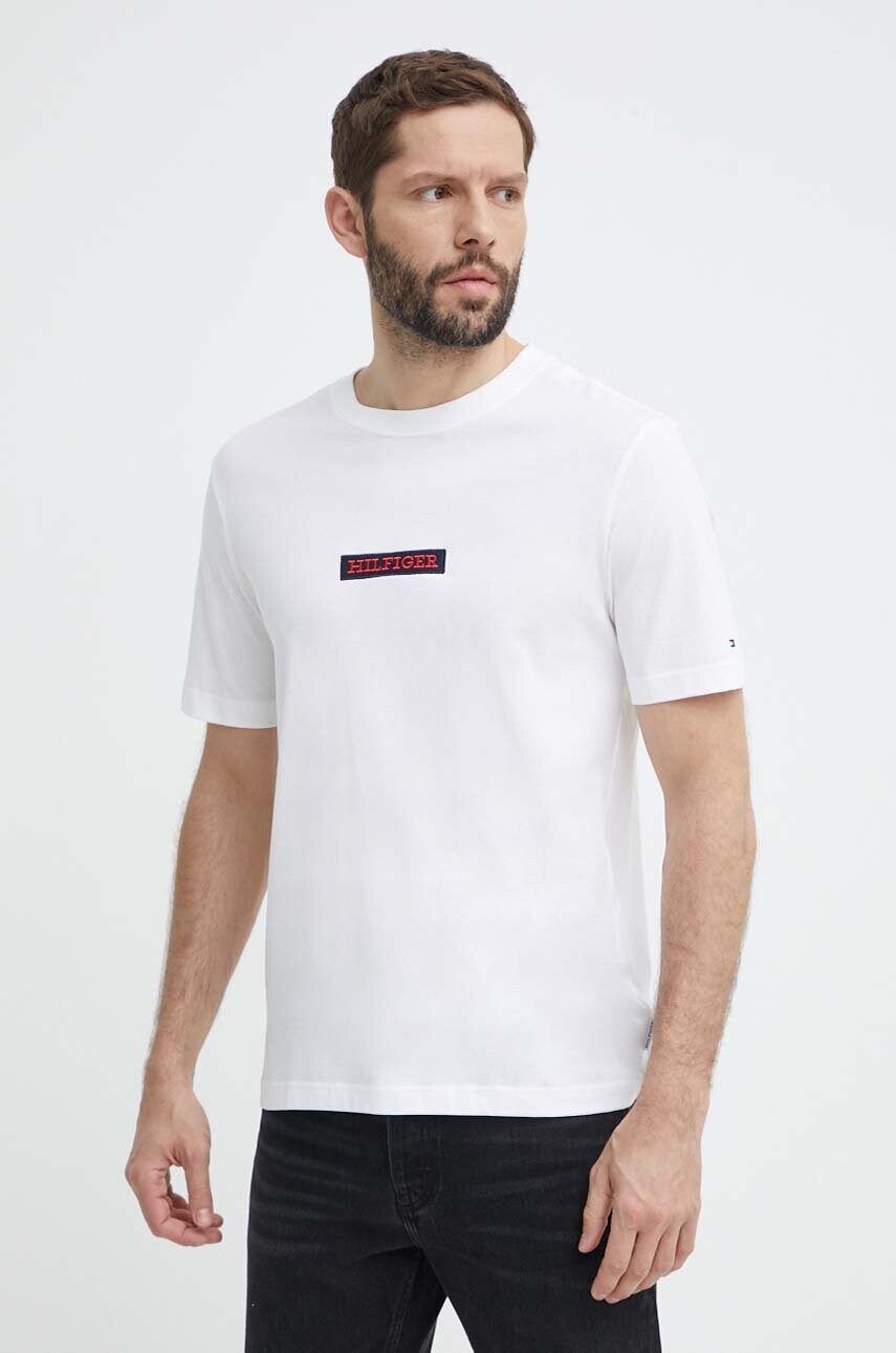 Levně Bavlněné tričko Tommy Hilfiger bílá barva, s aplikací, MW0MW34373