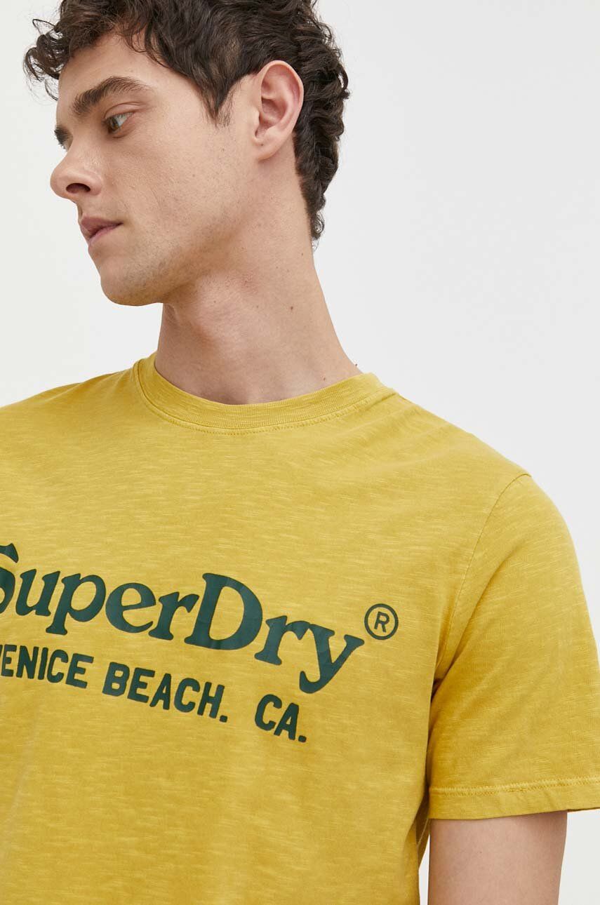 Superdry tricou din bumbac barbati, culoarea galben, cu imprimeu