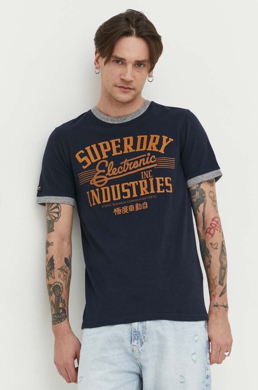 

Памучна тениска Superdry в тъмносиньо с принт, Тъмносин