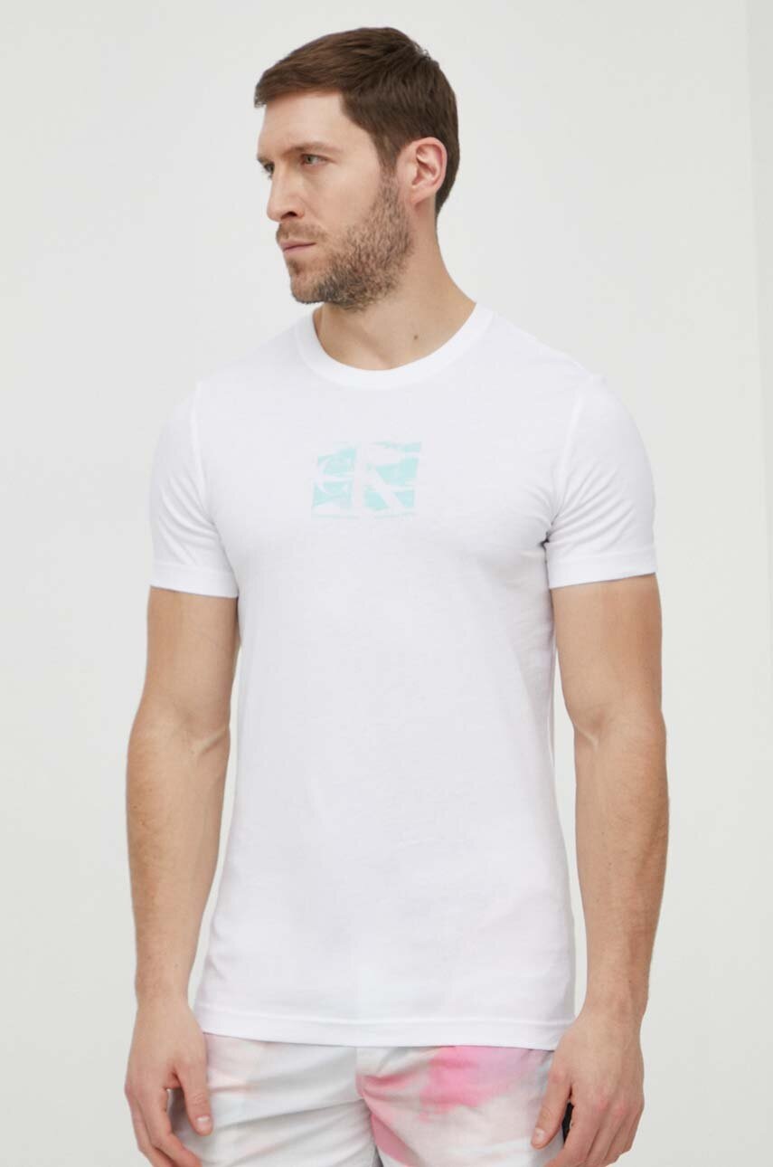 

Памучна тениска Calvin Klein Jeans в бяло с принт J30J325204, Бял