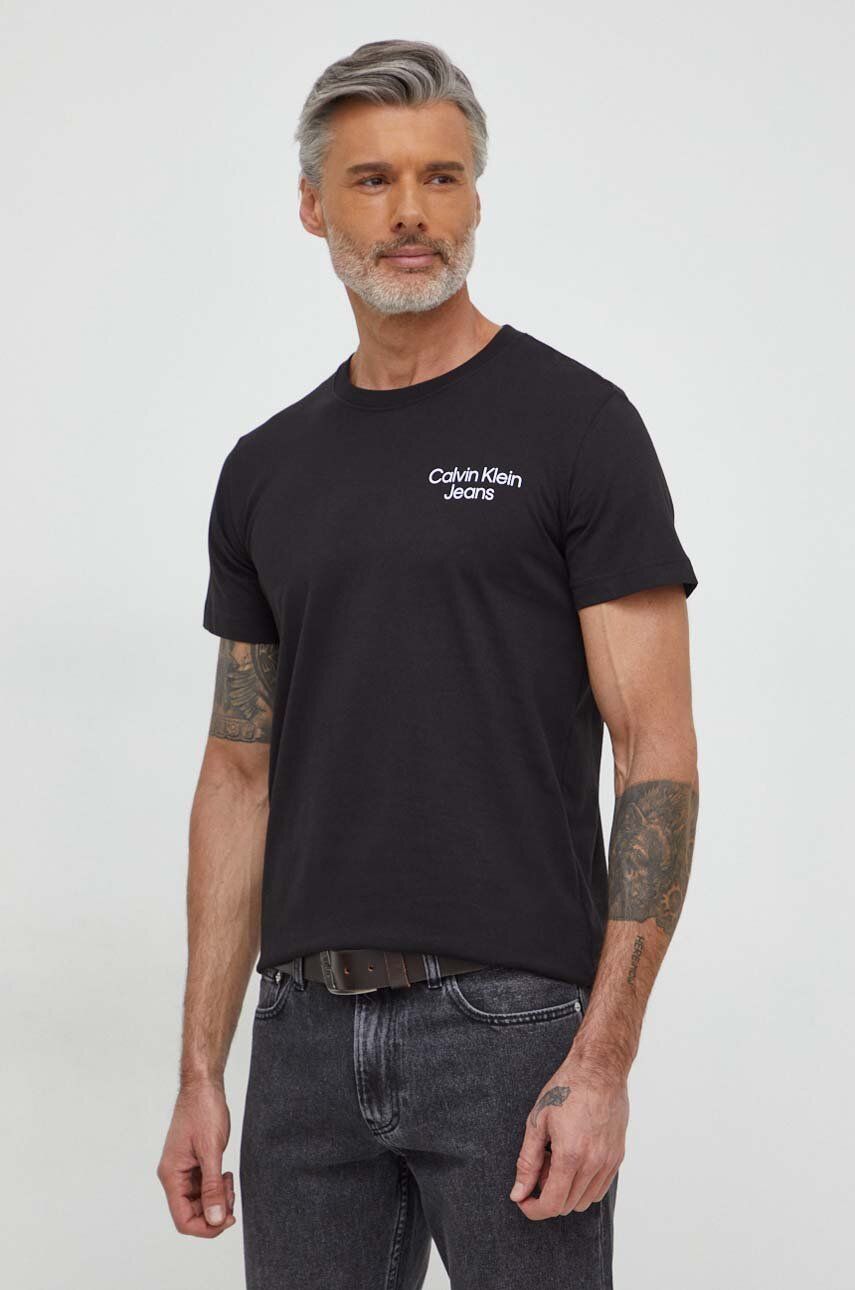 Levně Bavlněné tričko Calvin Klein Jeans černá barva, s potiskem, J30J325186