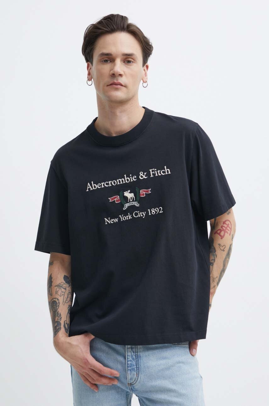 

Памучна тениска Abercrombie & Fitch в черно с апликация, Черен