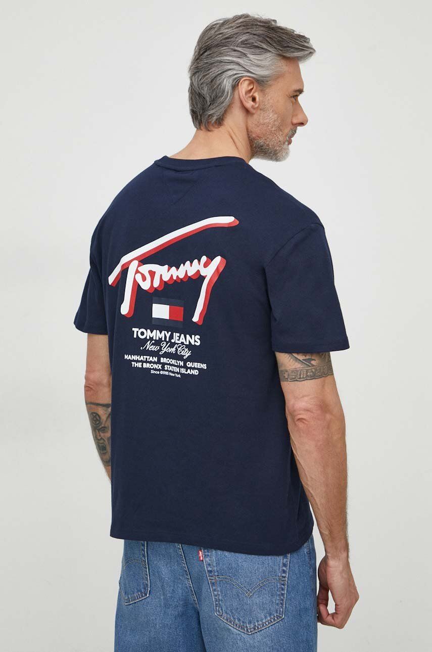 Tommy Jeans tricou din bumbac bărbați, culoarea bleumarin, cu imprimeu DM0DM18574