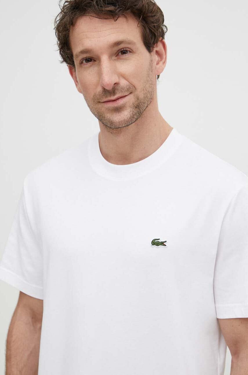 Lacoste tricou din bumbac barbati, culoarea alb, neted, TH7318