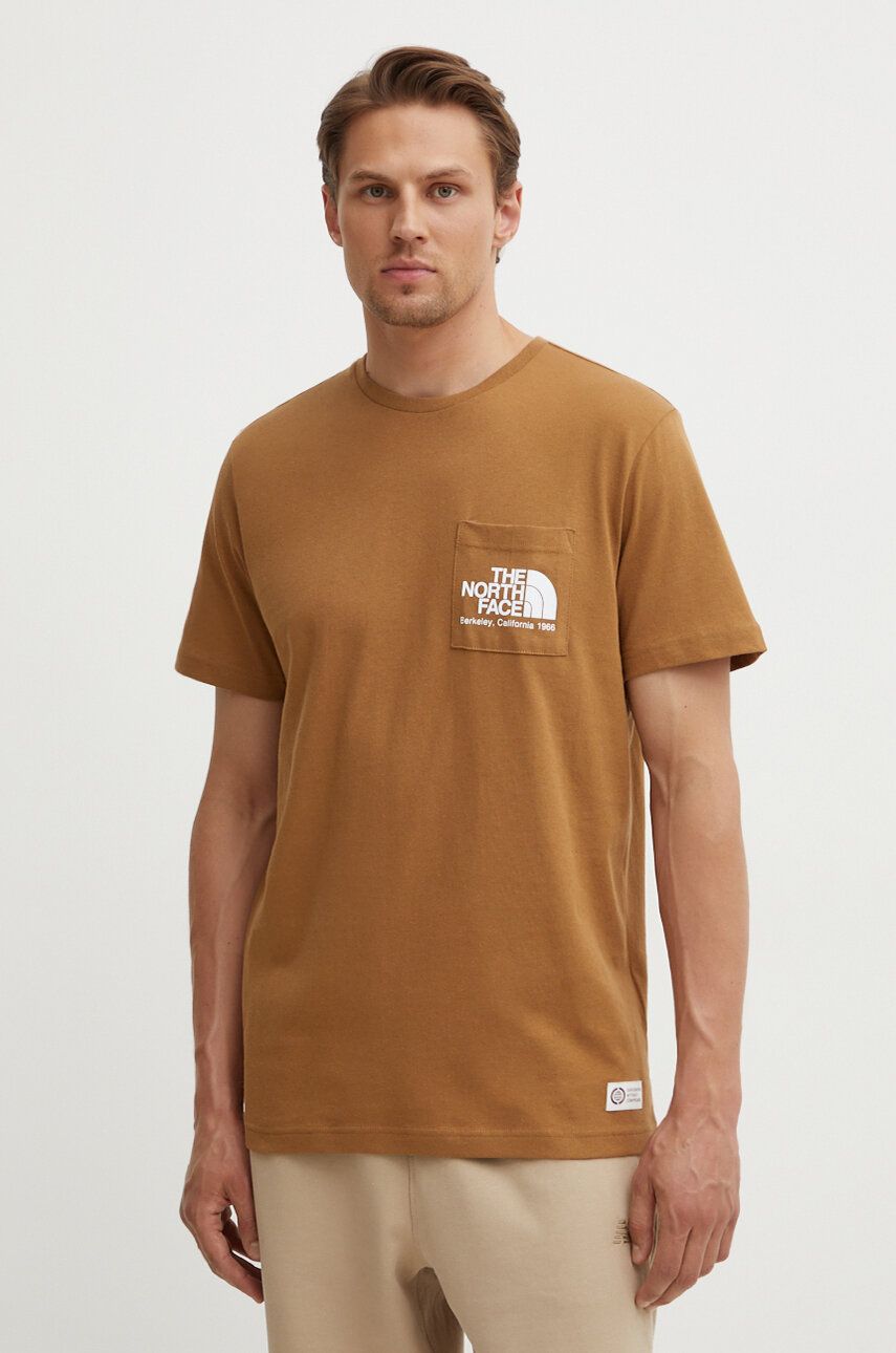 The North Face tricou din bumbac M Berkeley California Pocket S/S Tee barbati, culoarea maro, cu imprimeu, NF0A87U21731