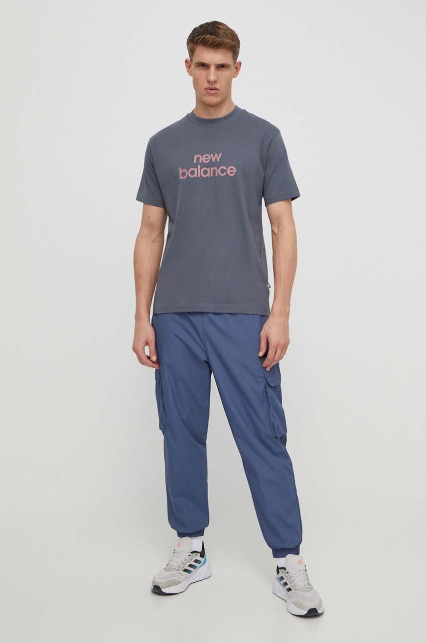 New Balance tricou din bumbac barbati, culoarea gri, cu imprimeu, MT41582GT