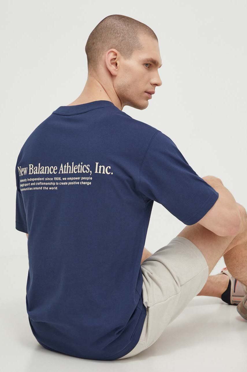 New Balance tricou din bumbac barbati, culoarea albastru marin, cu imprimeu, MT41588NNY