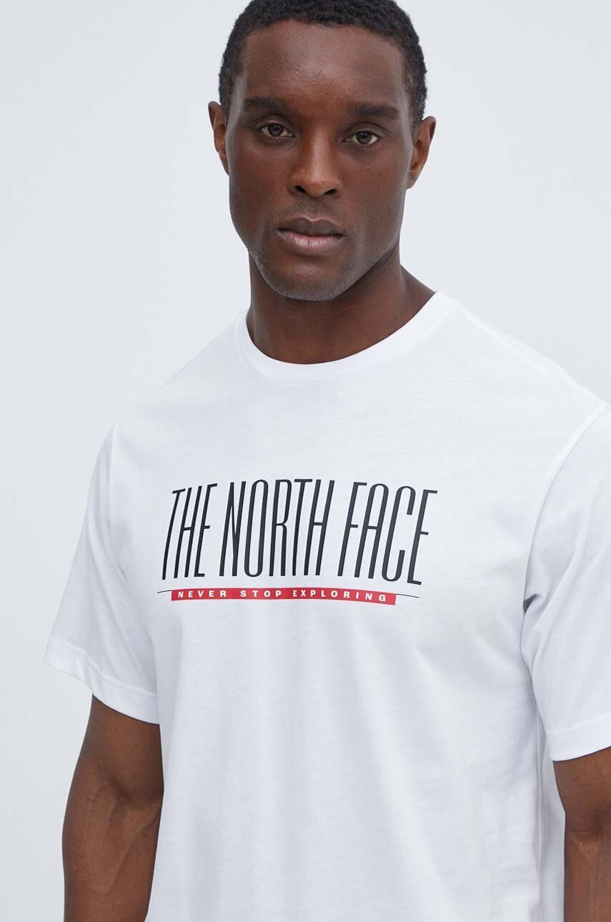The North Face tricou din bumbac barbati, culoarea alb, cu imprimeu, NF0A87E7FN41