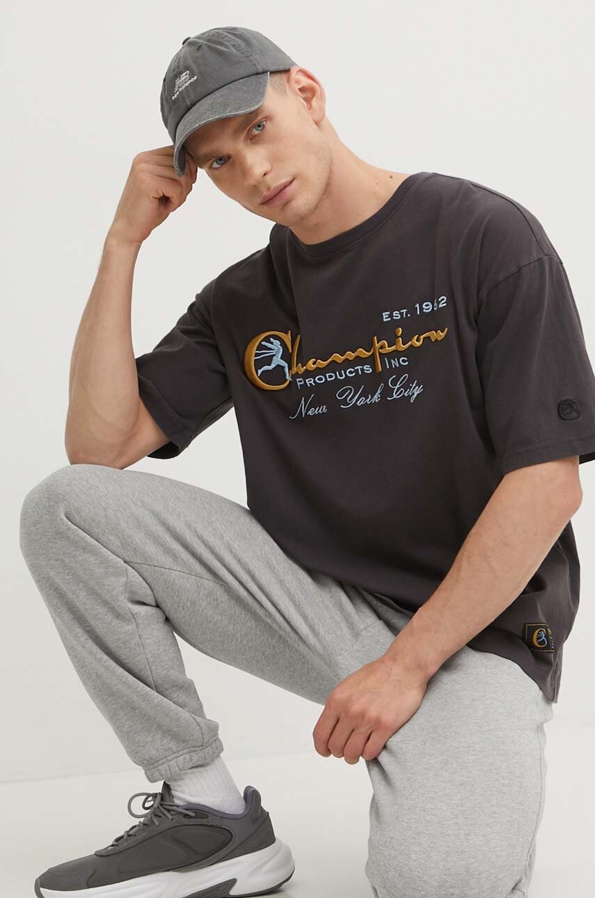 

Памучна тениска Champion в сиво с апликация 219998, Сив