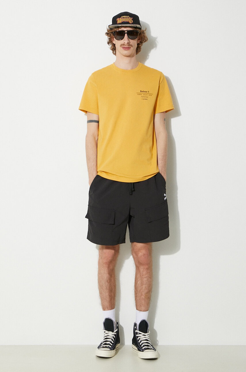 

Памучна тениска Barbour Hickling Tee в жълто с принт MTS1269, Жълт