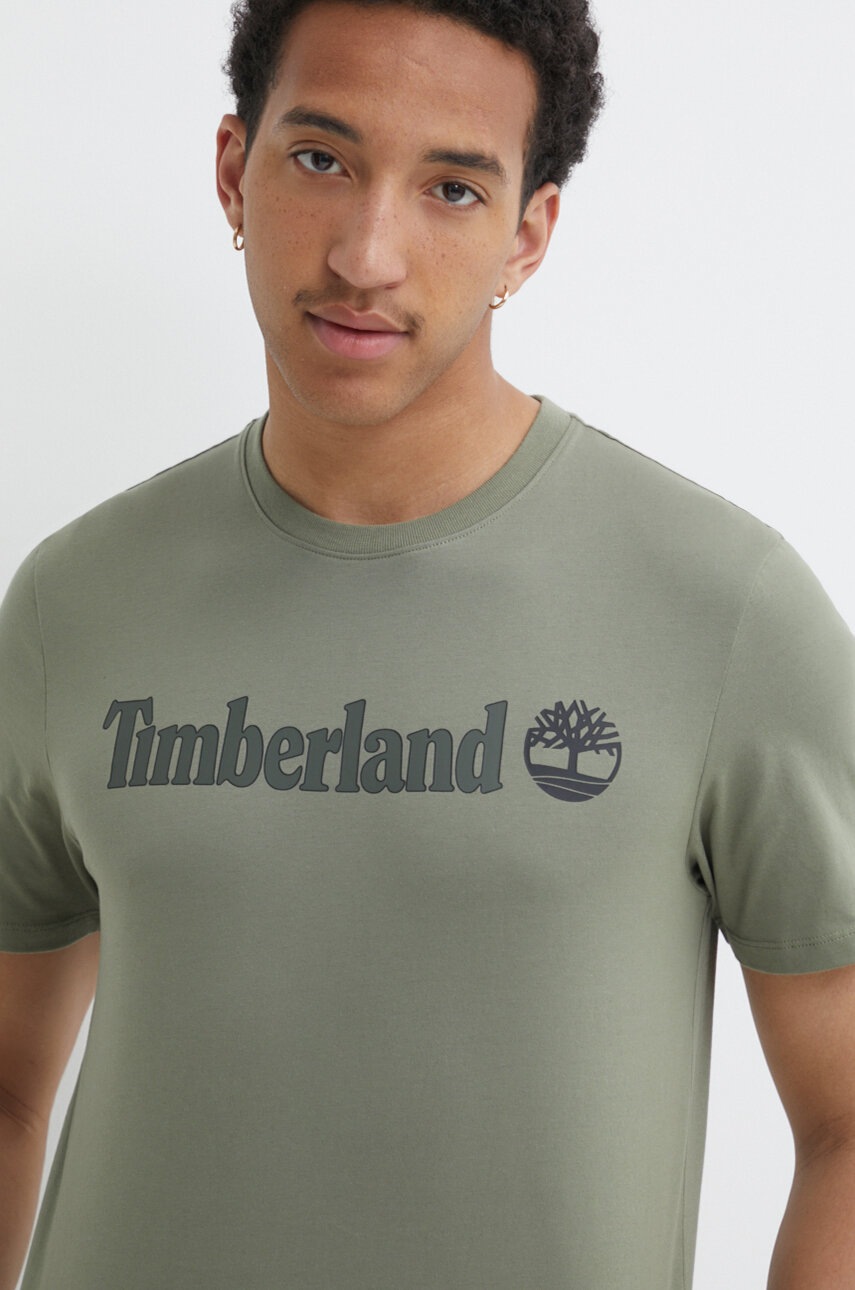

Памучна тениска Timberland в зелено с принт TB0A5UPQ5901, Зелен