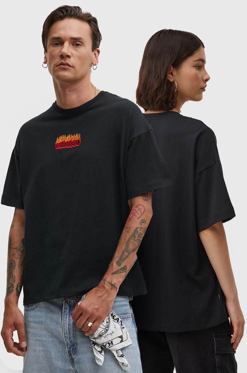 

Памучна тениска Converse в черно с апликация 10026466-A02, Черен