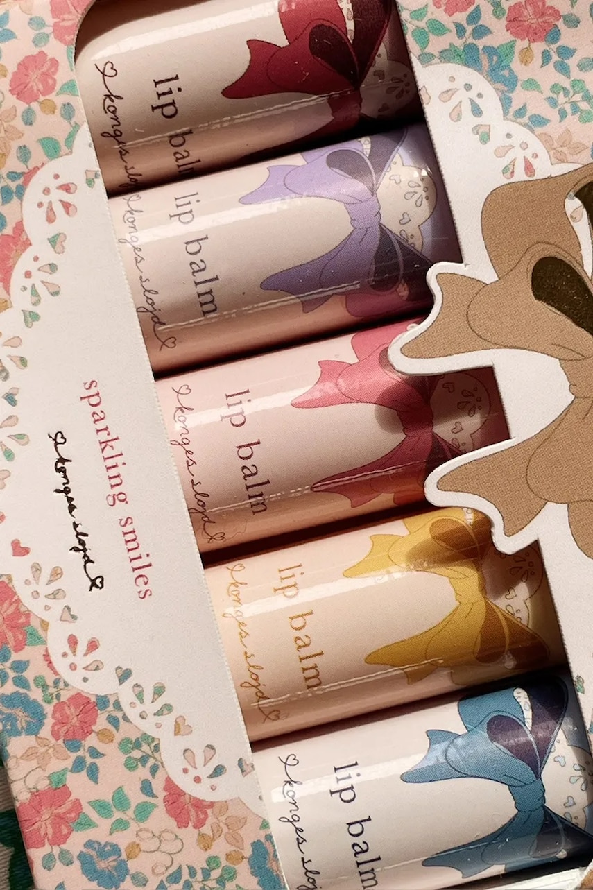 Konges Sløjd set de balsam de buze LIP BALM GLITTER 5 PCS 5-pack KS102864 Konges Sløjd set de balsam de buze LIP BALM GLITTER 5 PCS 5-pack KS102864