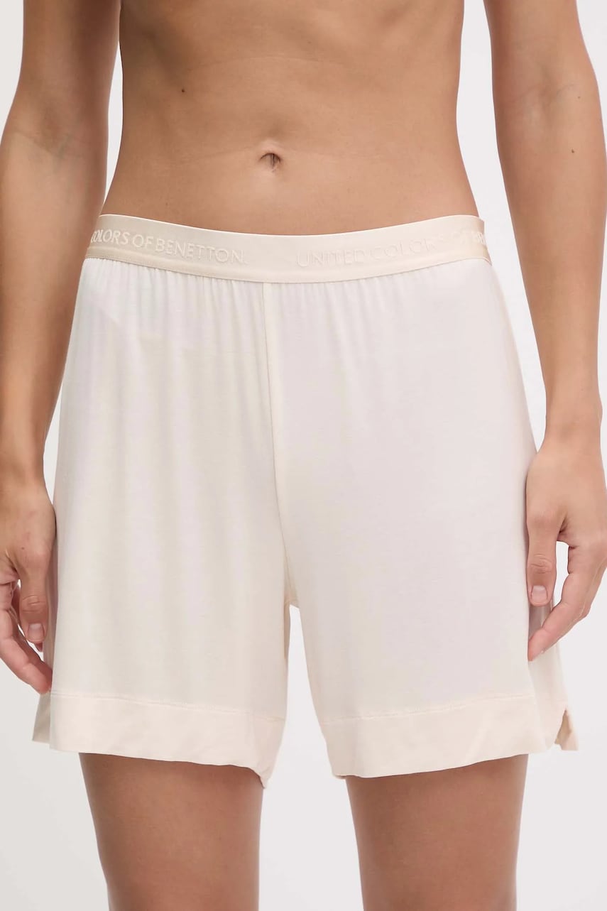 United Colors of Benetton pantaloni scurți de pijama culoarea bej, 36MX3900N United Colors of Benetton pantaloni scurți de pijama culoarea bej, 36MX3900N