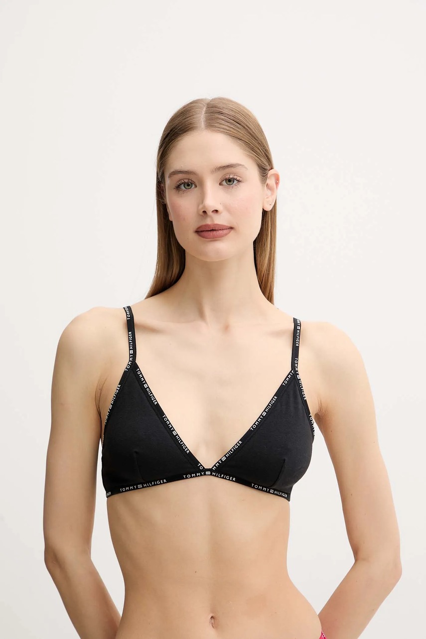 

Сутиен Tommy Hilfiger в черно с изчистен дизайн UW0UW05739, Черен