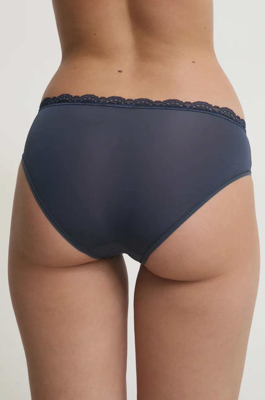 Трусы Calvin Klein Underwear цвет чёрный LV00QD5273 Трусы Calvin Klein Underwear цвет чёрный LV00QD5273