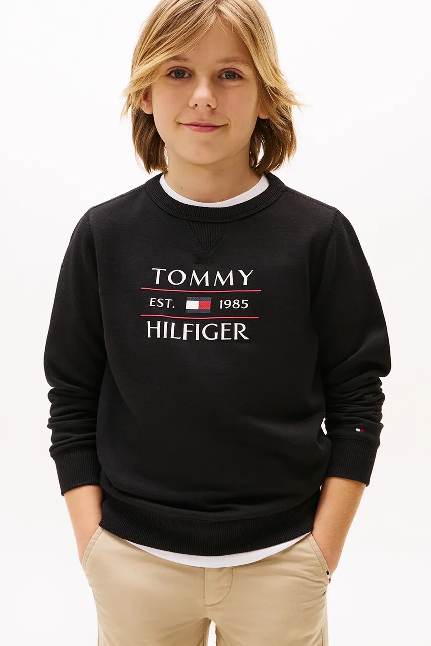 Levně Dětská mikina Tommy Hilfiger černá barva, s potiskem, KB0KB09569