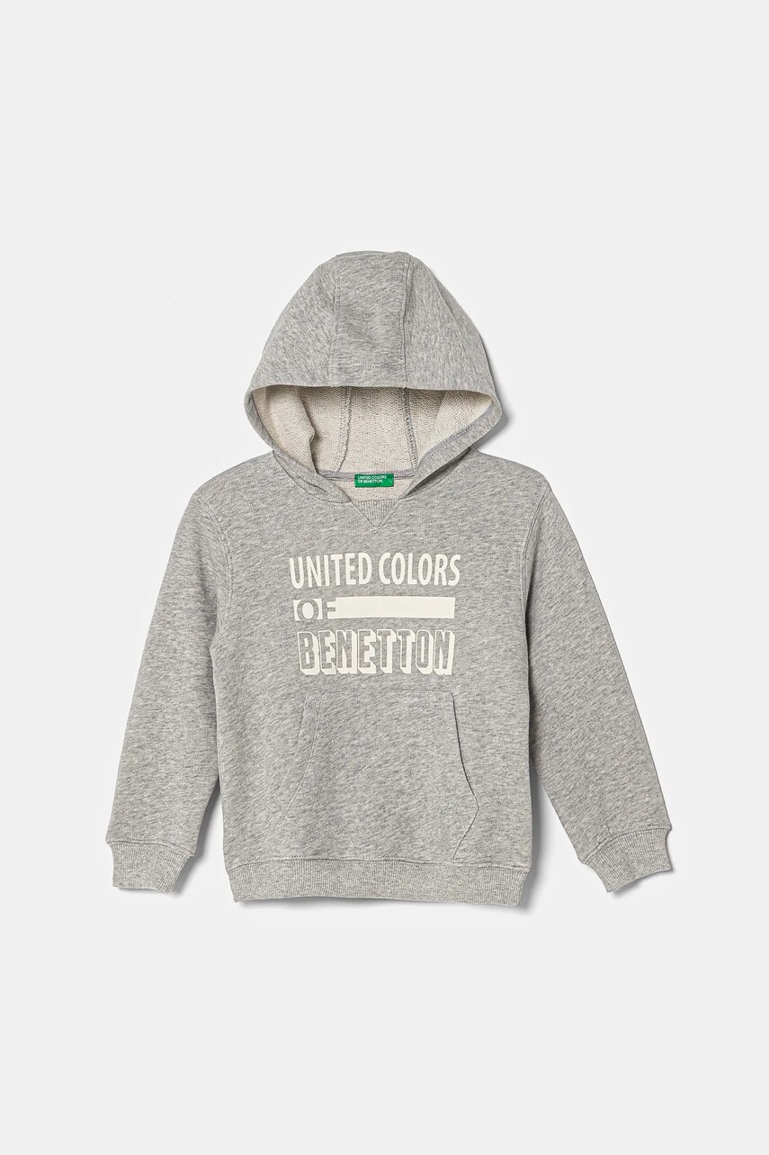 United Colors of Benetton hanorac de bumbac pentru copii culoarea gri, cu gluga, cu imprimeu, 3J68G2011